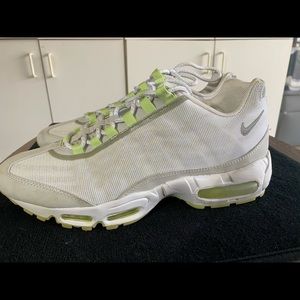 Men's Nike Air Max white 1995